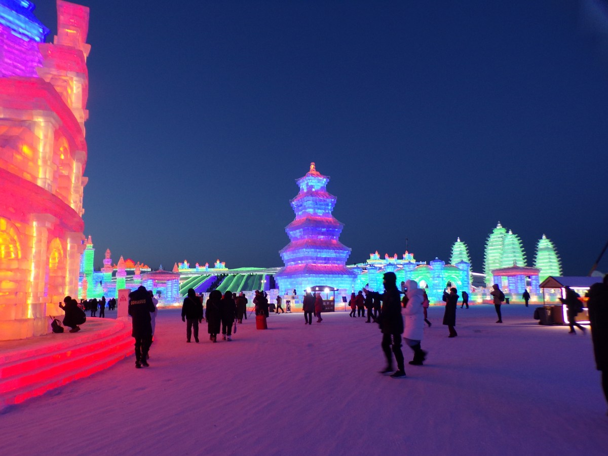 Harbin 哈尔滨: What to Expect at the Ice and Snow Sculpture Festival